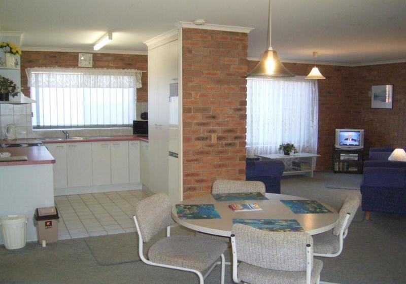 ホテル Fronds Holiday Apartments