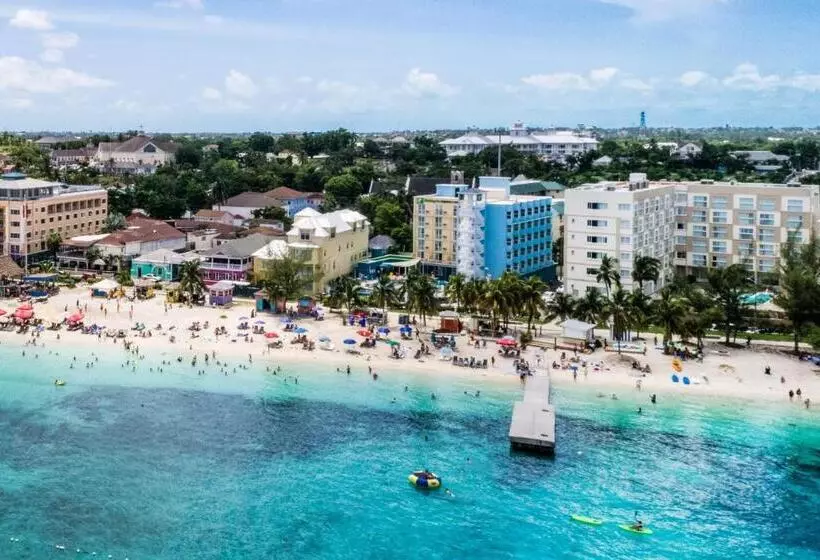 هتل Holiday Inn Express & Suites Nassau, An Ihg