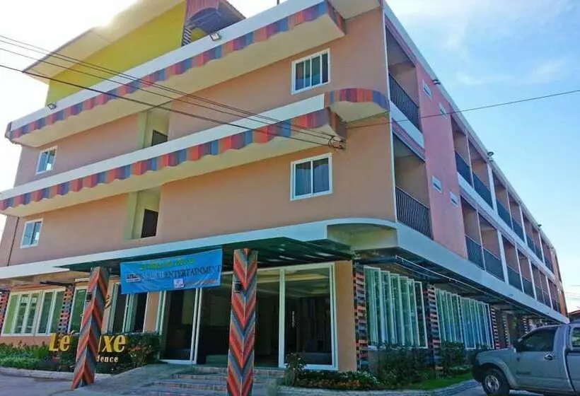 ホテル Le Luxe Residence