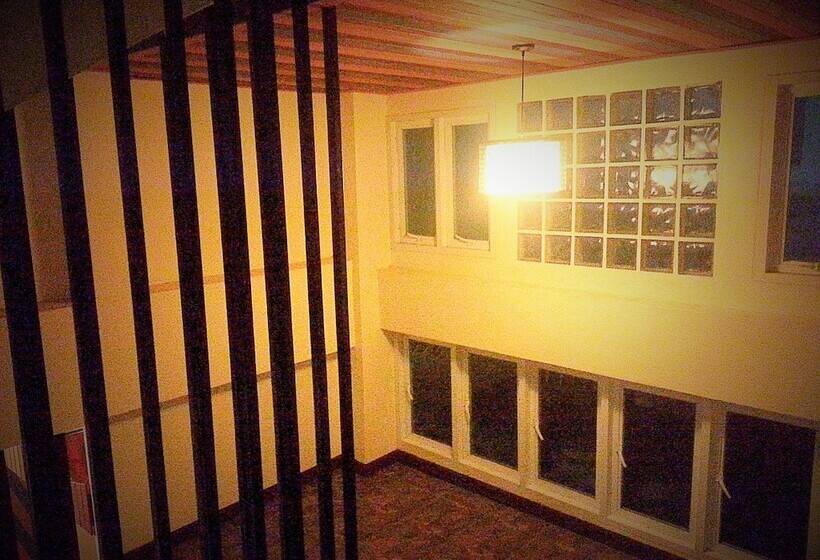 ホテル Le Luxe Residence