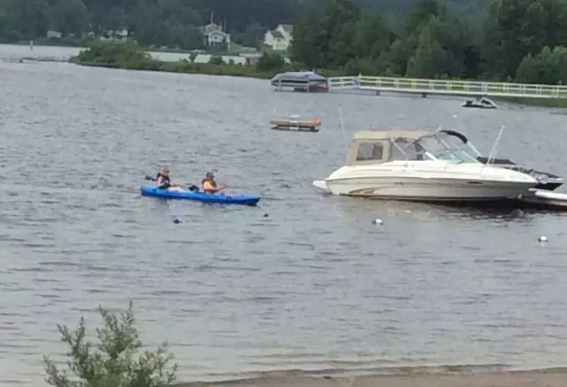 Отель Les Chalets Baie Cascouia
