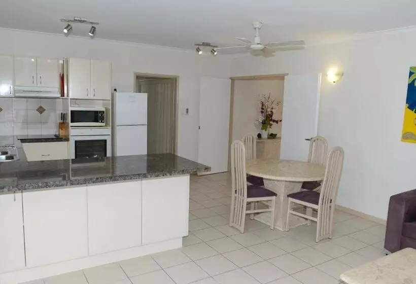 Отель Mission Reef Resort