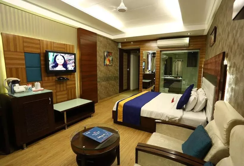 هتل Oyo Rooms Sector 35 C Chandigarh