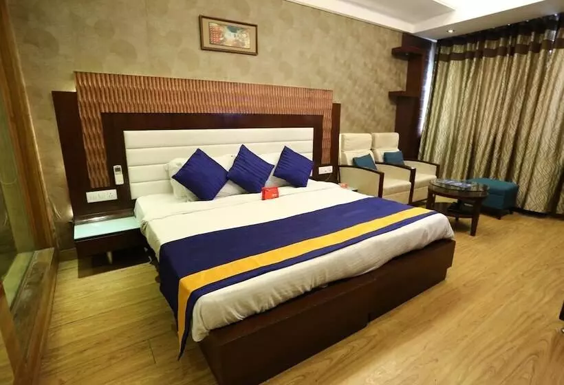 هتل Oyo Rooms Sector 35 C Chandigarh