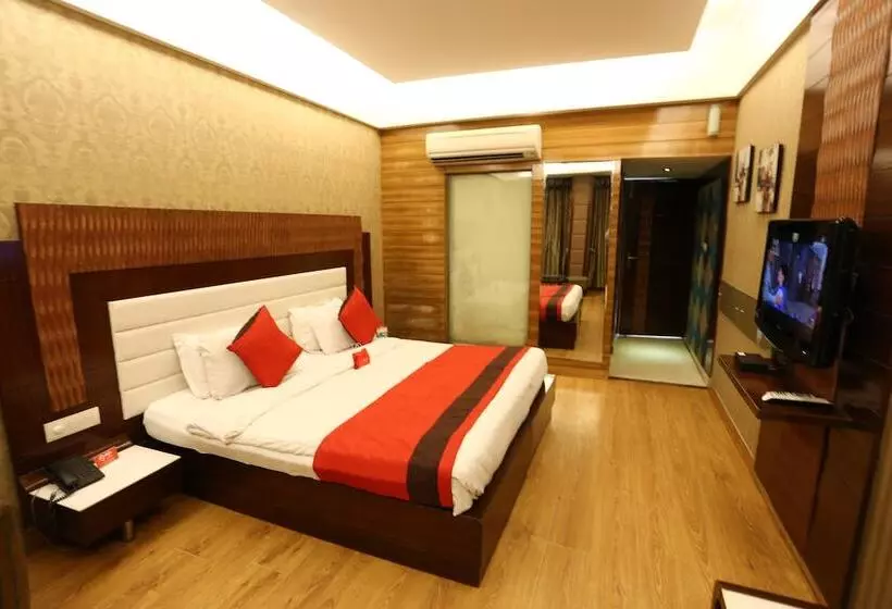 هتل Oyo Rooms Sector 35 C Chandigarh