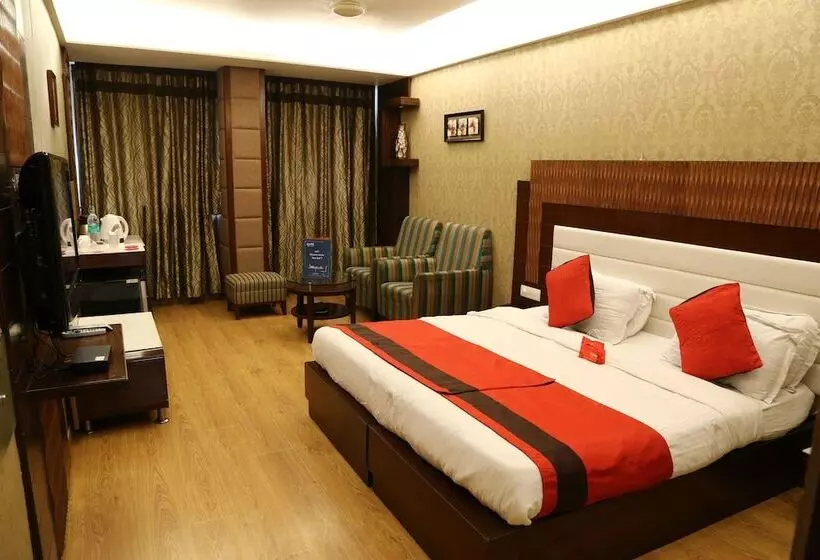 هتل Oyo Rooms Sector 35 C Chandigarh