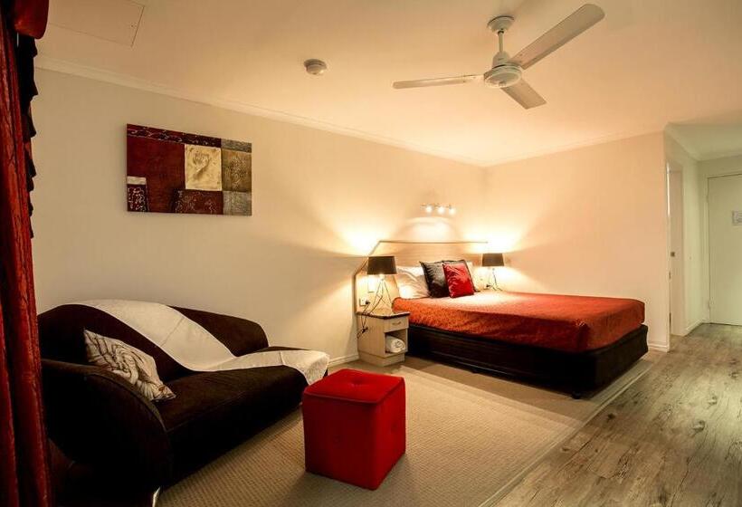 בית מלון כפרי Pialba Motor Inn