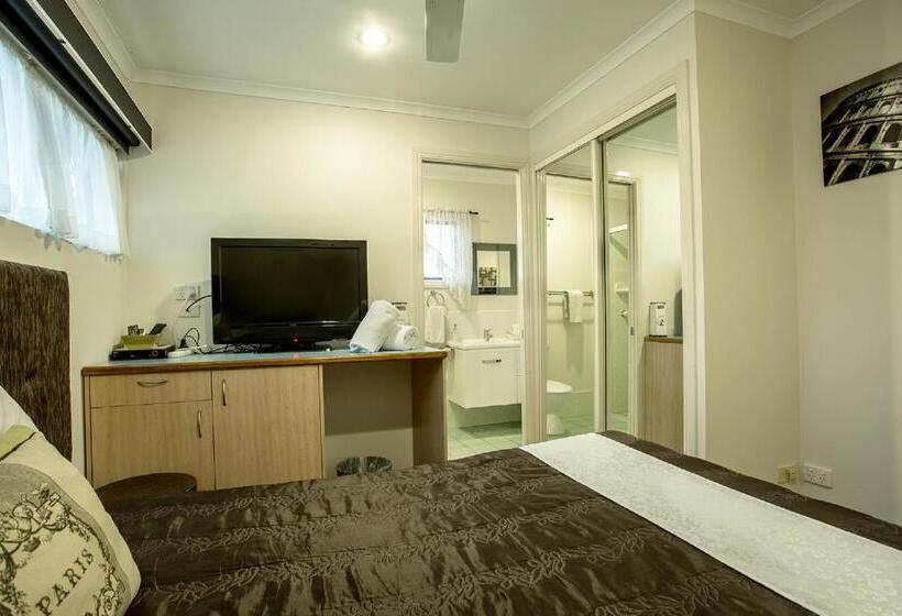 בית מלון כפרי Pialba Motor Inn