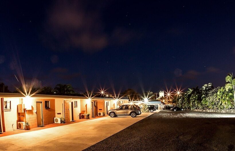 בית מלון כפרי Pialba Motor Inn