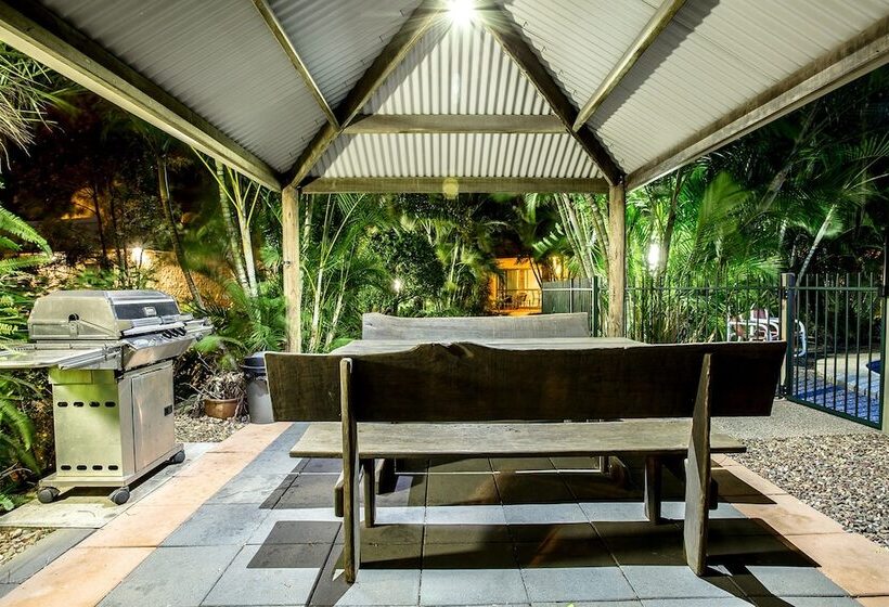 בית מלון כפרי Pialba Motor Inn