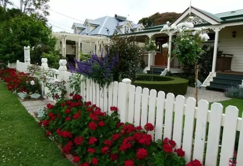 Отель Reid S Place