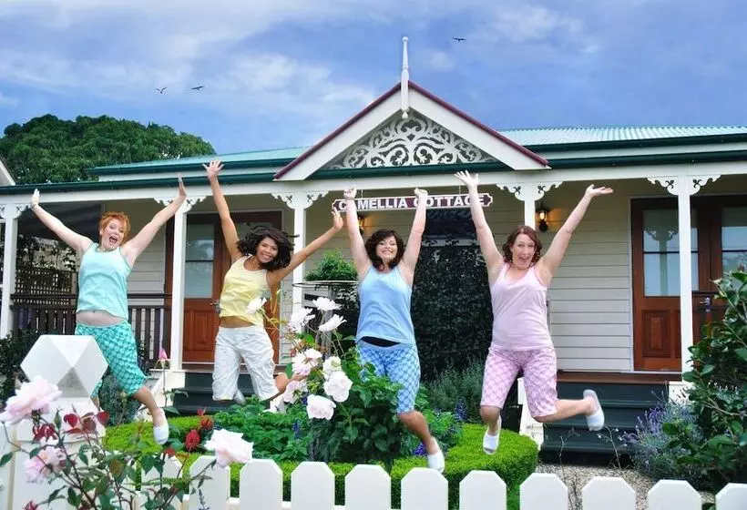 Отель Reid S Place