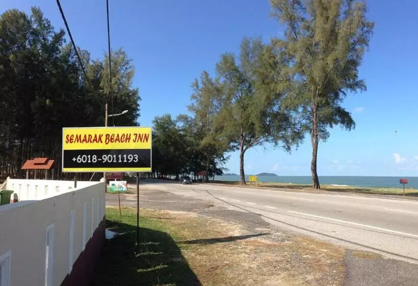 Hotelli Semarak Beach Inn