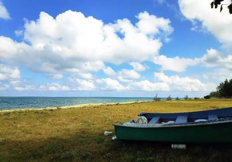 Hotelli Semarak Beach Inn