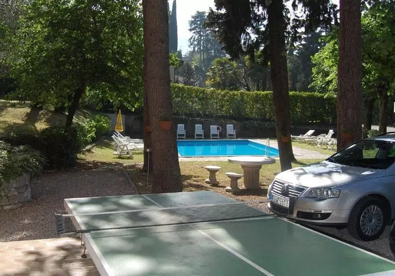 هتل Stella Alpina