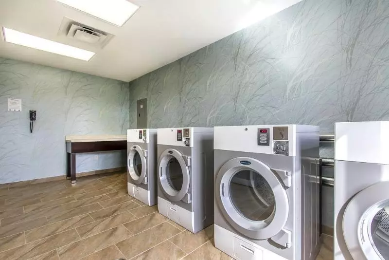 ホテル Suburban Studios Donaldsonville   Gonzales