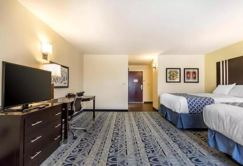 ホテル Suburban Studios Donaldsonville   Gonzales