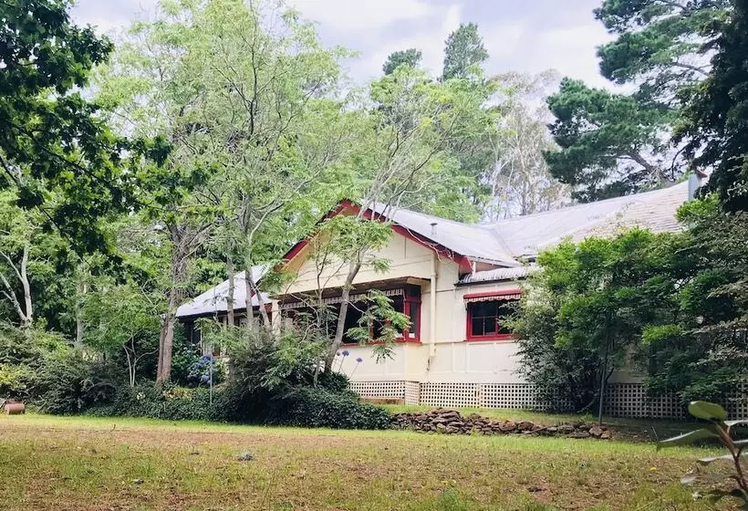 Hotel The Chalet Guesthouse And Studio