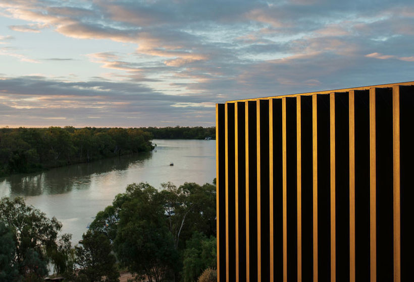 ホテル The Frames