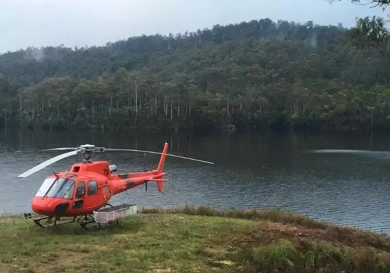 Отель Tullah Lakeside Lodge