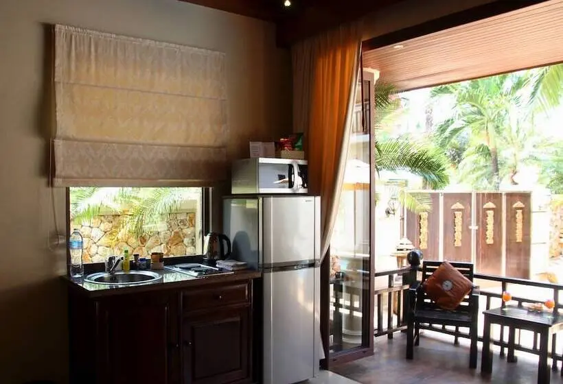 Sibaja Palms Sunset Beach Apartment