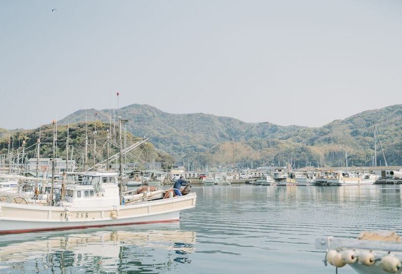 هاستل Nagasaki House Burabura