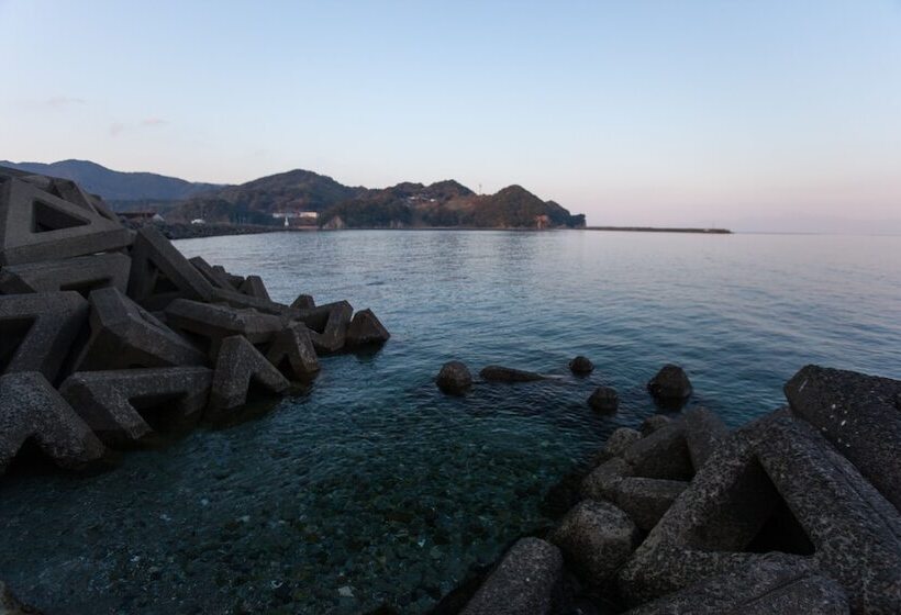 هاستل Nagasaki House Burabura