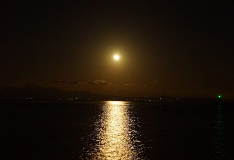 هاستل Nagasaki House Burabura