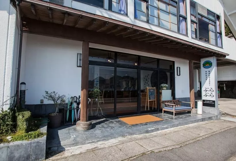 هاستل Nagasaki House Burabura
