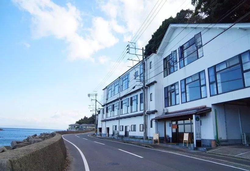 هاستل Nagasaki House Burabura
