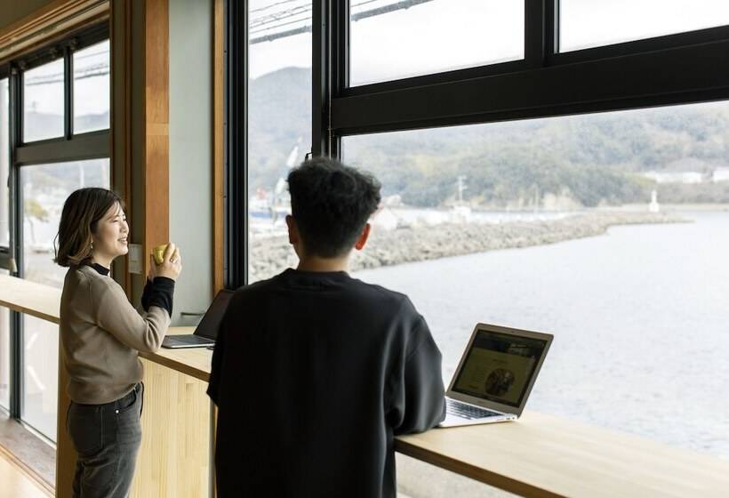 هاستل Nagasaki House Burabura