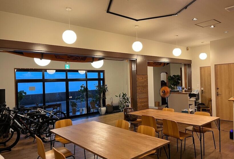 هاستل Nagasaki House Burabura