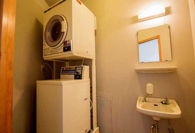 هاستل Nagasaki House Burabura