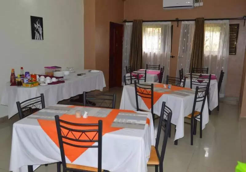 Askay Hotel Suites