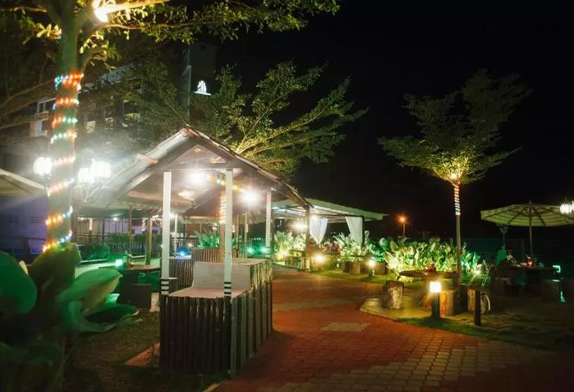 ホテル Darul Makmur