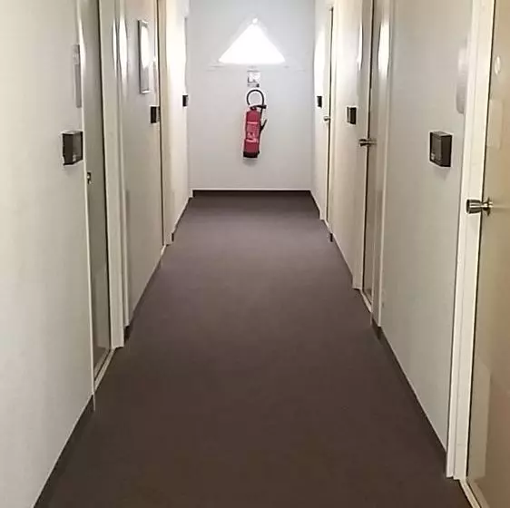 Hotel F1 Mâcon Nord N°2