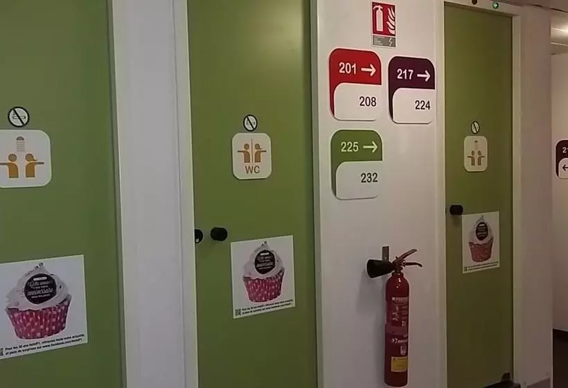 Hotel F1 Mâcon Nord N°2