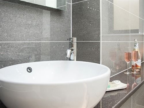 فندق Heaps House