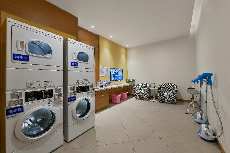 בית מלון כפרי Holiday Inn Express Chengdu Huanhuaxi, An Ihg