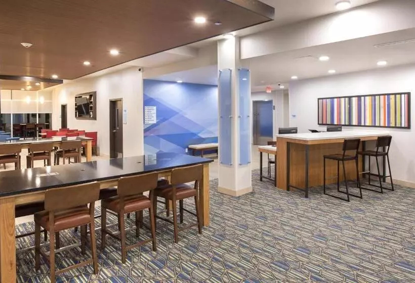 ホテル Holiday Inn Express & Suites Lincoln I   80, An Ihg