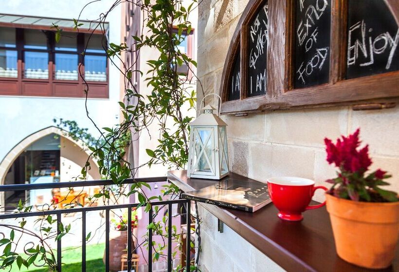 فندق In Camera Art Boutique