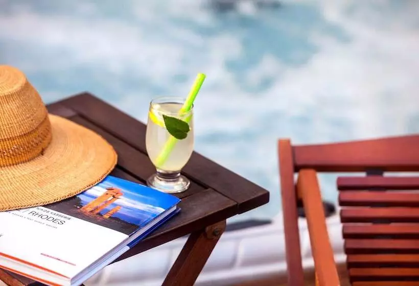 ホテル In Camera Art Boutique