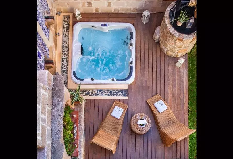 ホテル In Camera Art Boutique