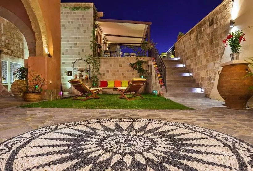 ホテル In Camera Art Boutique