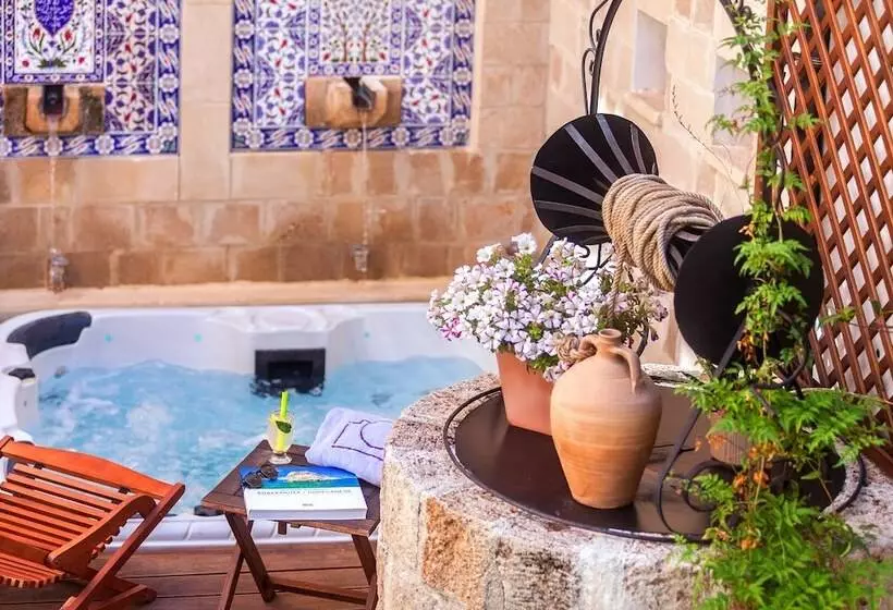 ホテル In Camera Art Boutique