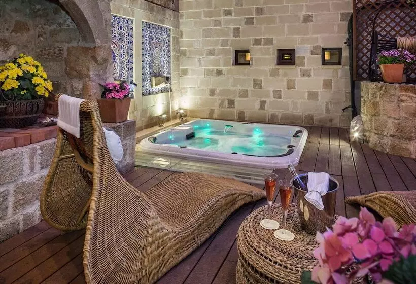 ホテル In Camera Art Boutique