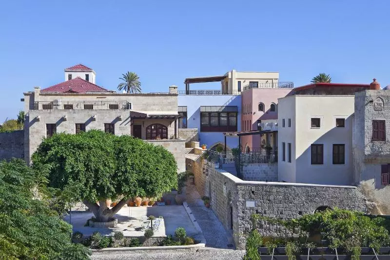 ホテル In Camera Art Boutique