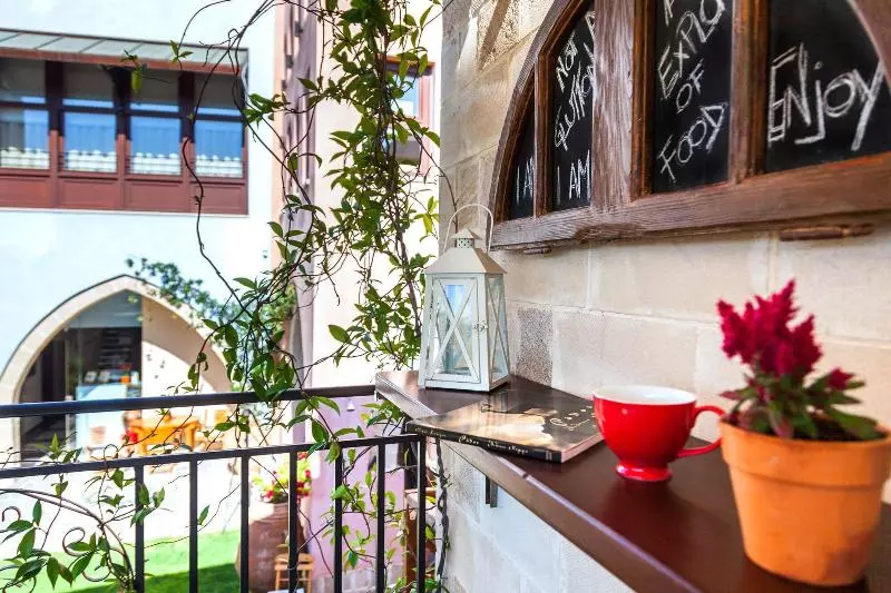 ホテル In Camera Art Boutique