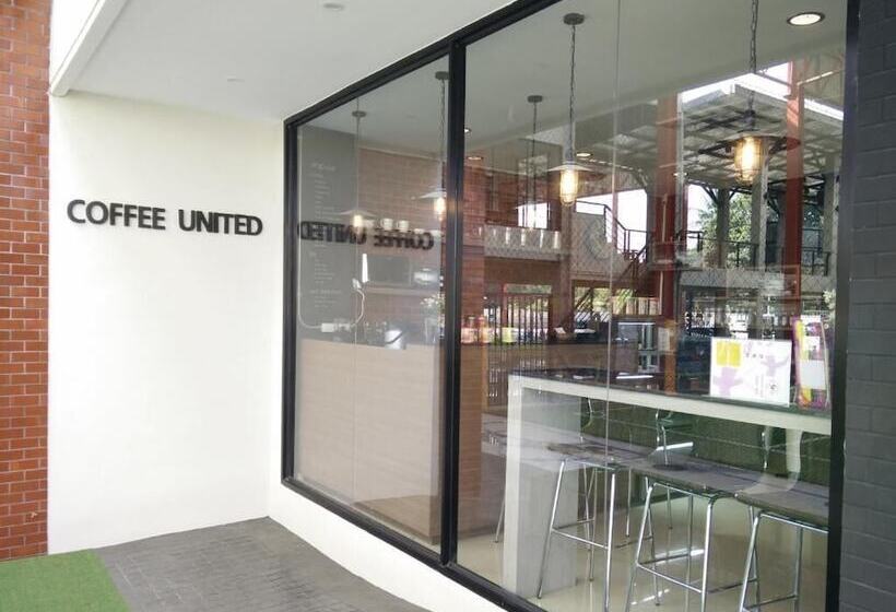 فندق Phitsanulok United