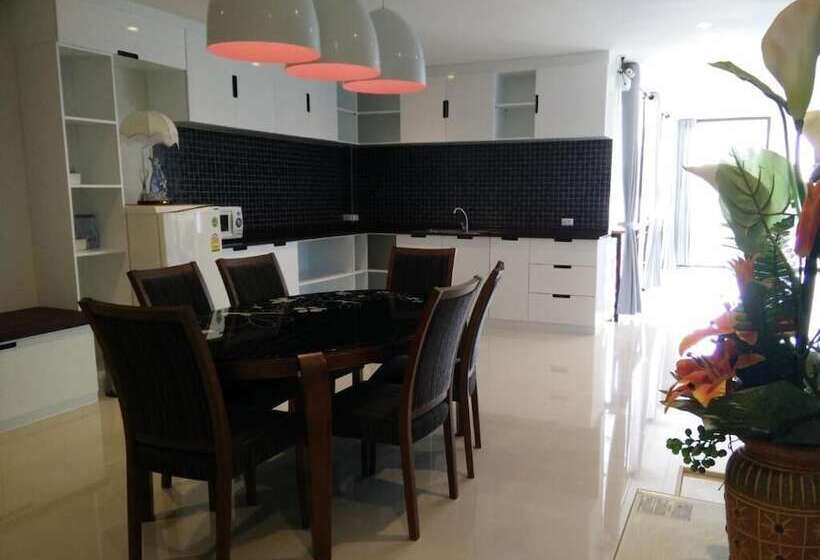 فندق Phitsanulok United